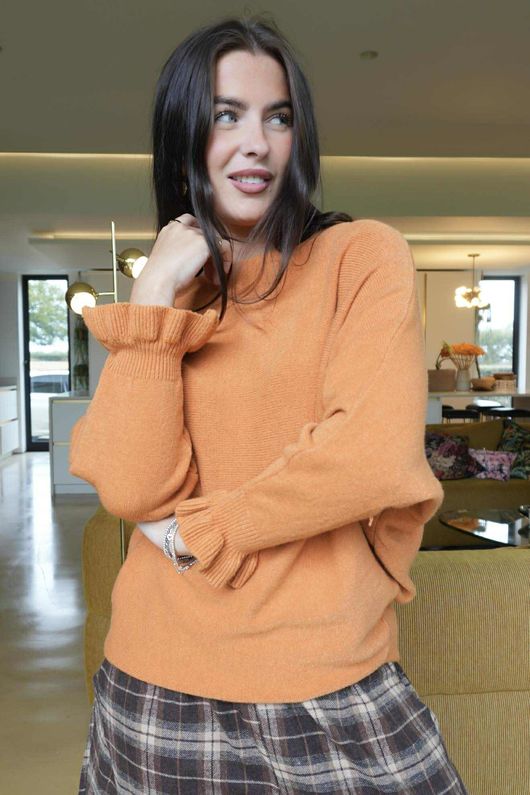 Conrad Batwing Ruffle Cuff Knit Soft Pumpkin /17 =
